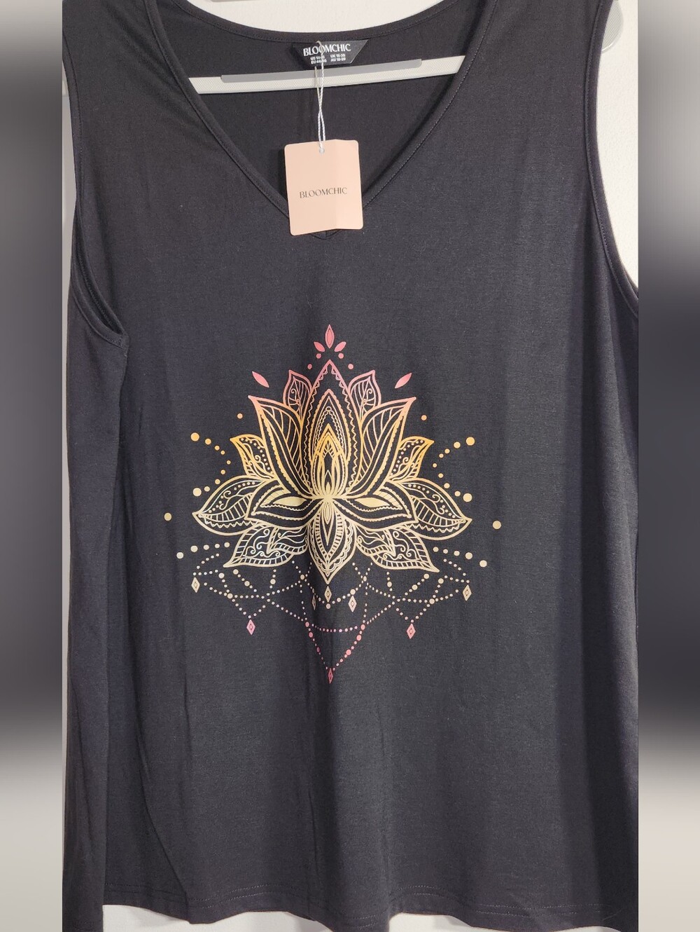 NWT Bloomchic Black Tank Top with Gradient Lotus Graphic 14/16